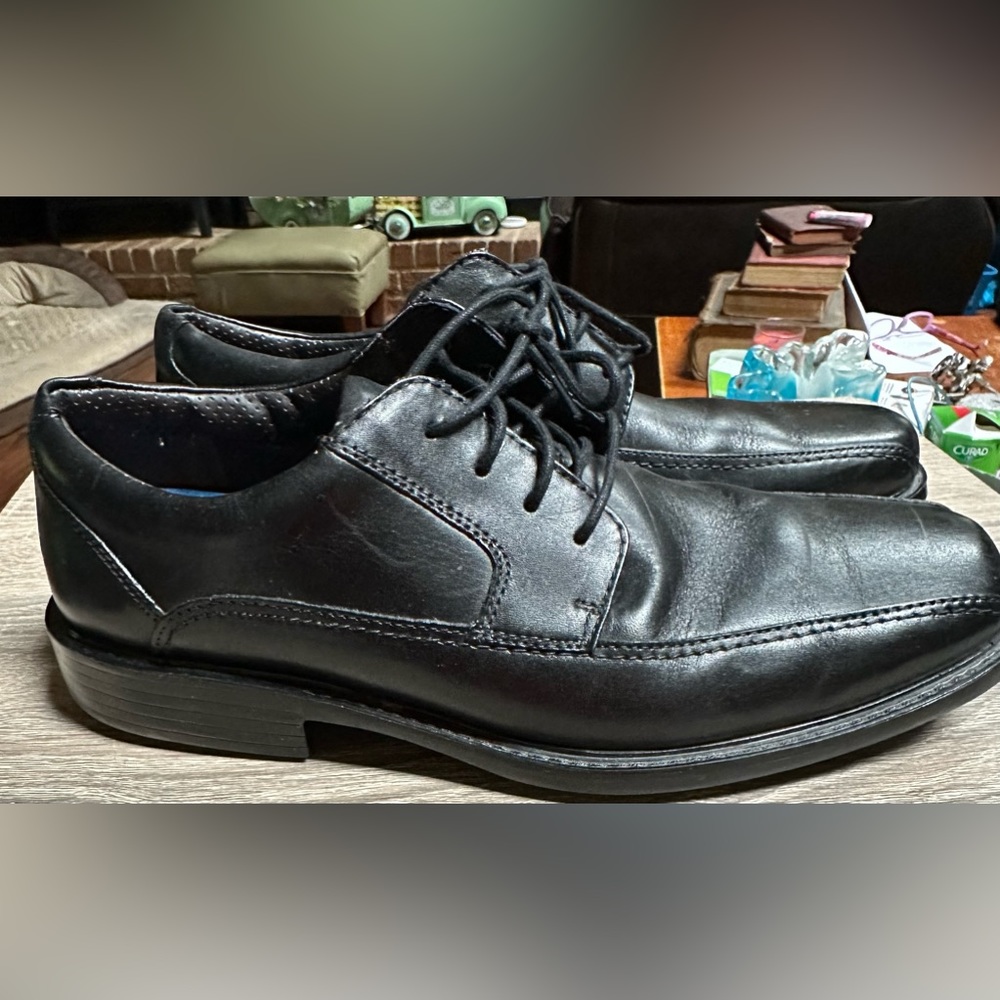 Men’s Size 10.5M Dockers Leather‎ Oxford Dress Shoes